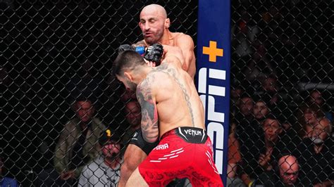 UFC 298 results, highlights: Ilia Topuria knocks out Alexander.